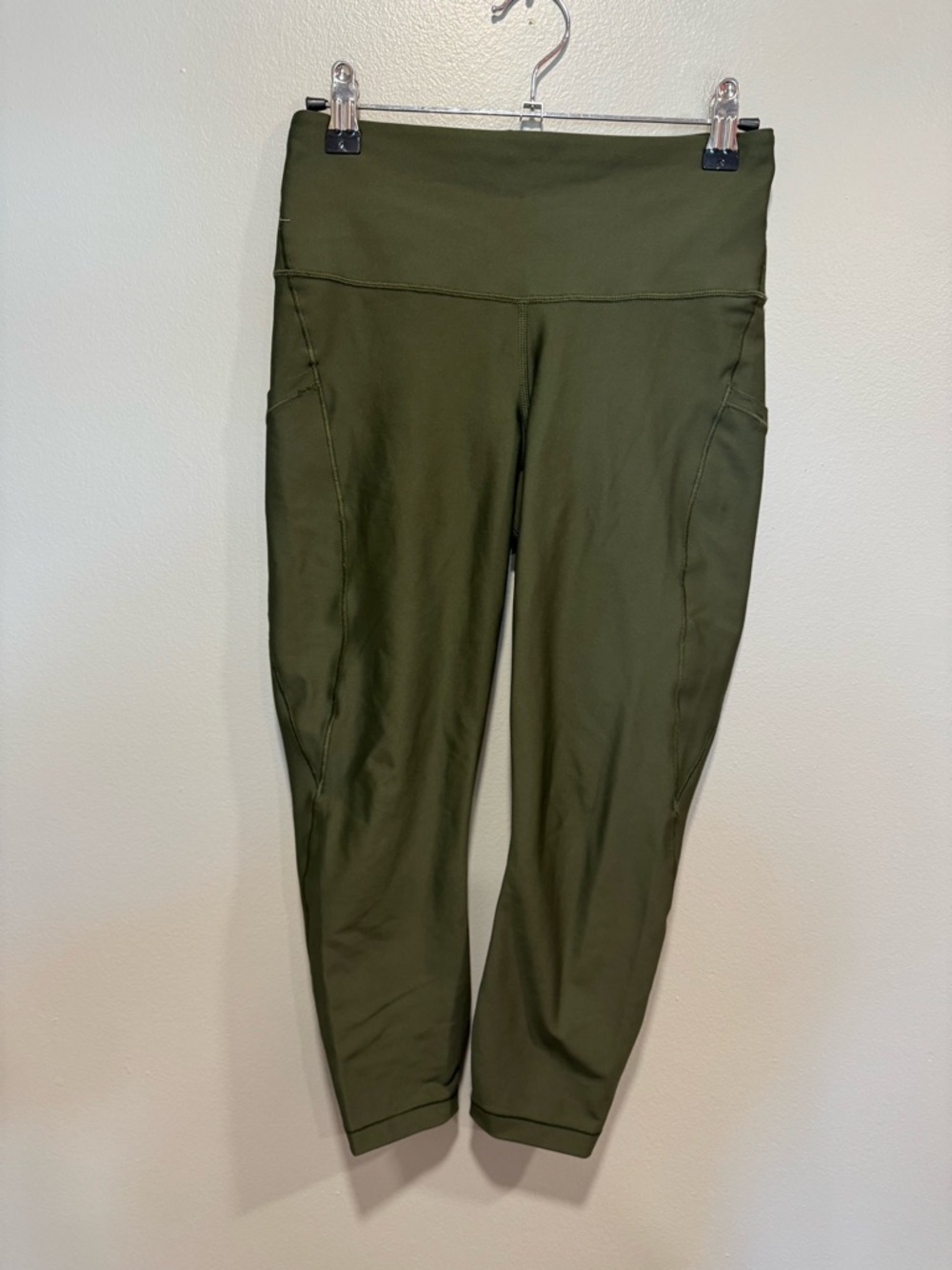 Athleta Interval Stash 7/8 Tight In Olive Green Size Small Petite